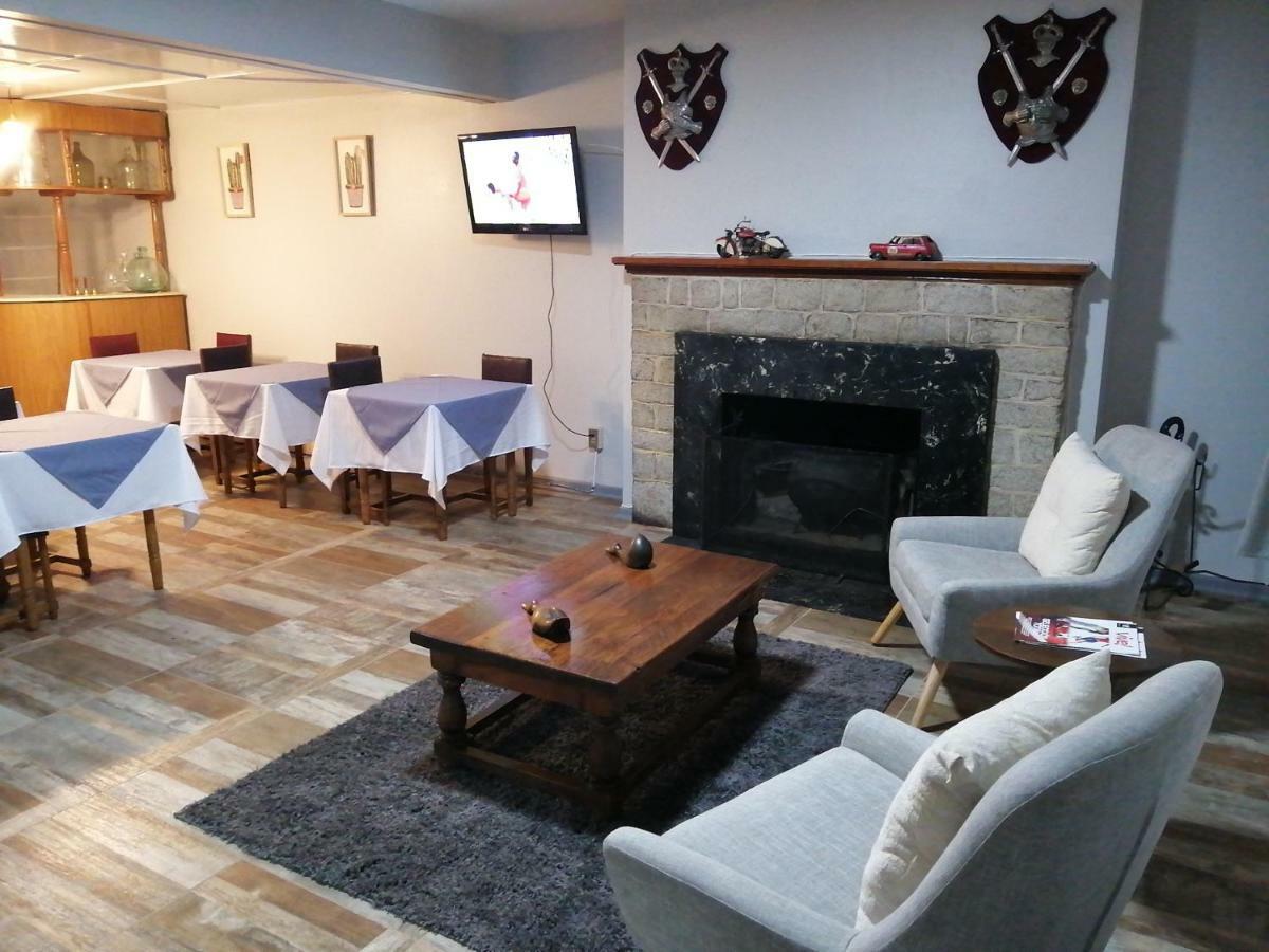 Hotel Sevilla Темуко Екстер'єр фото