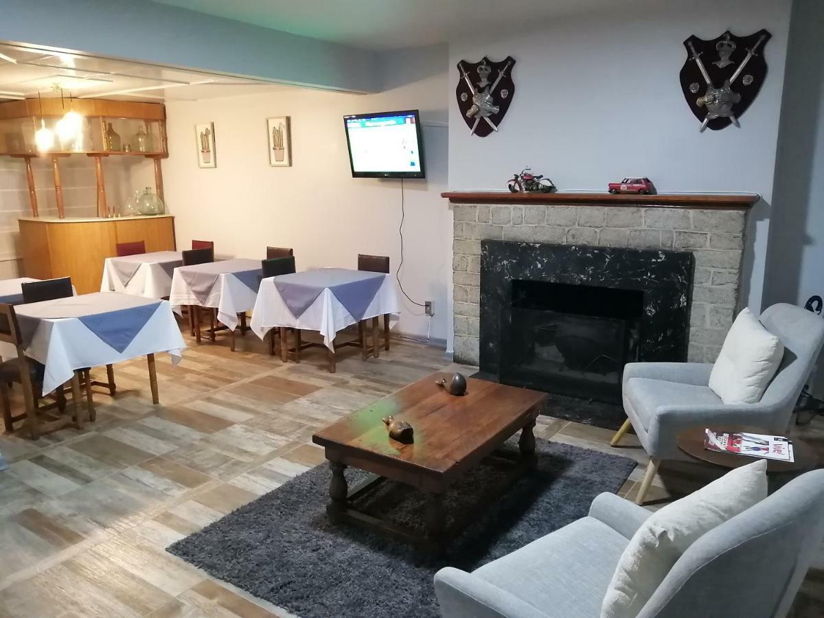 Hotel Sevilla Темуко Екстер'єр фото
